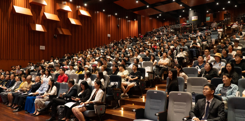 近600名来自UCSI大学、英迪国际大学、双威大学等8所高校的中国留学生，出席“领保进校园”主题宣讲活动。