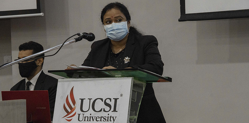 UCSI大学药剂科学院院长莫甘娜博士（Dr Mogana SRA）
