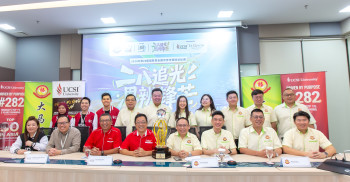 图说：雷国荣（右四）期待未来继续与 UCSI大学携手为青年创造更多学习与成长平台。左起为UCSI大学招生中心学校与社区合作主任周嘉美、全国市场总监赖健华、UCSI集团业务发展副主席赛法米、黄传发；右起为福联青总秘书马忝隆、副总团长颜江松及黄资源。